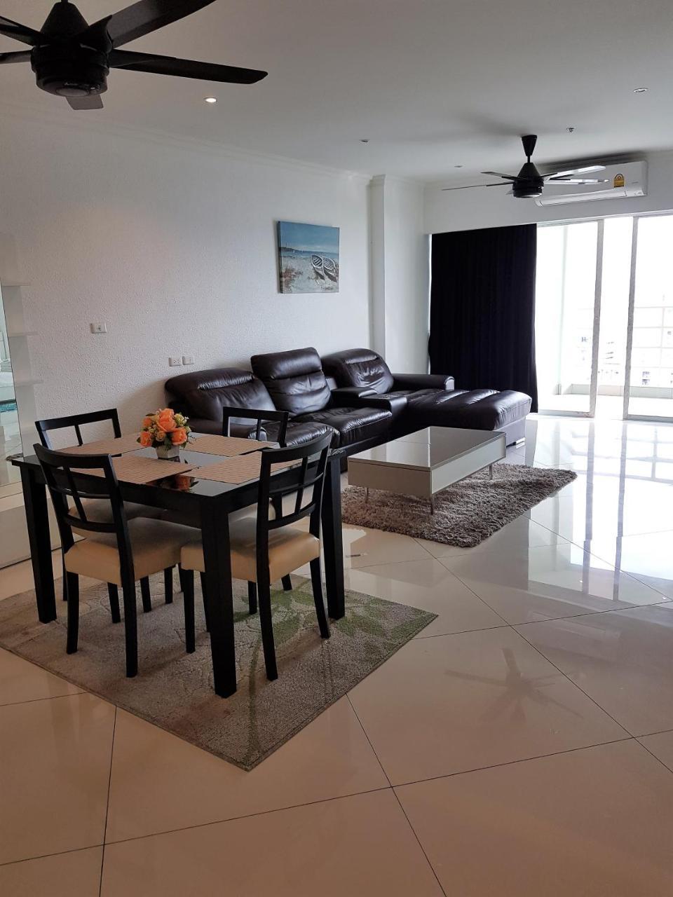 Hotel Vtsix At View Talay 6 Pattaya