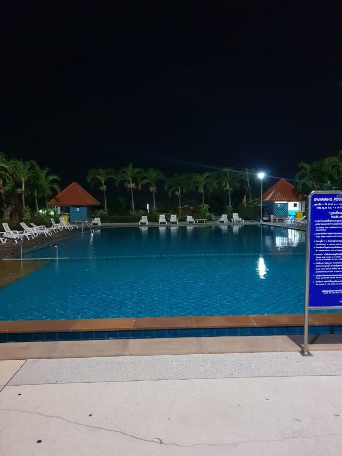 Hotel Vtsix At View Talay 6 Pattaya
